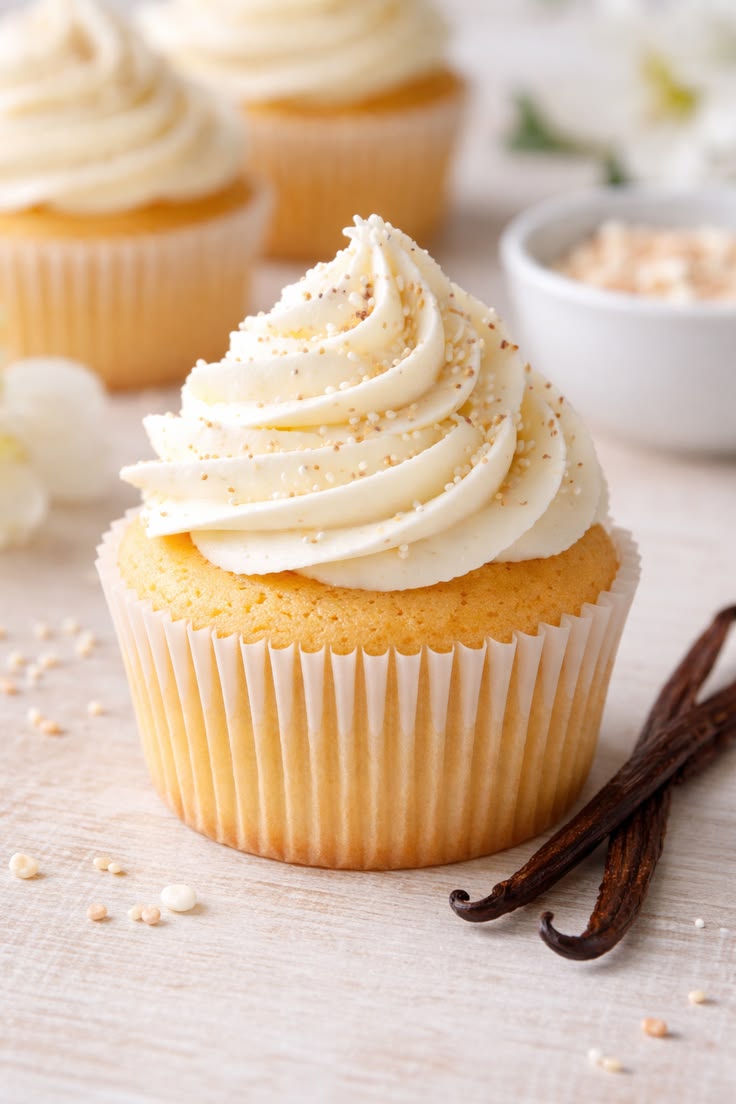 Yummy Sweety Classic Vanilla Cupcakes